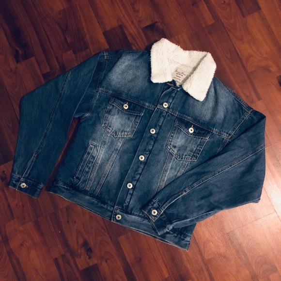 HOST PICK | Faux Sherpa Lined Denim Jacket - Picture 4 of 6